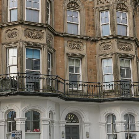 Apartment 4 Whitby Bagian luar foto