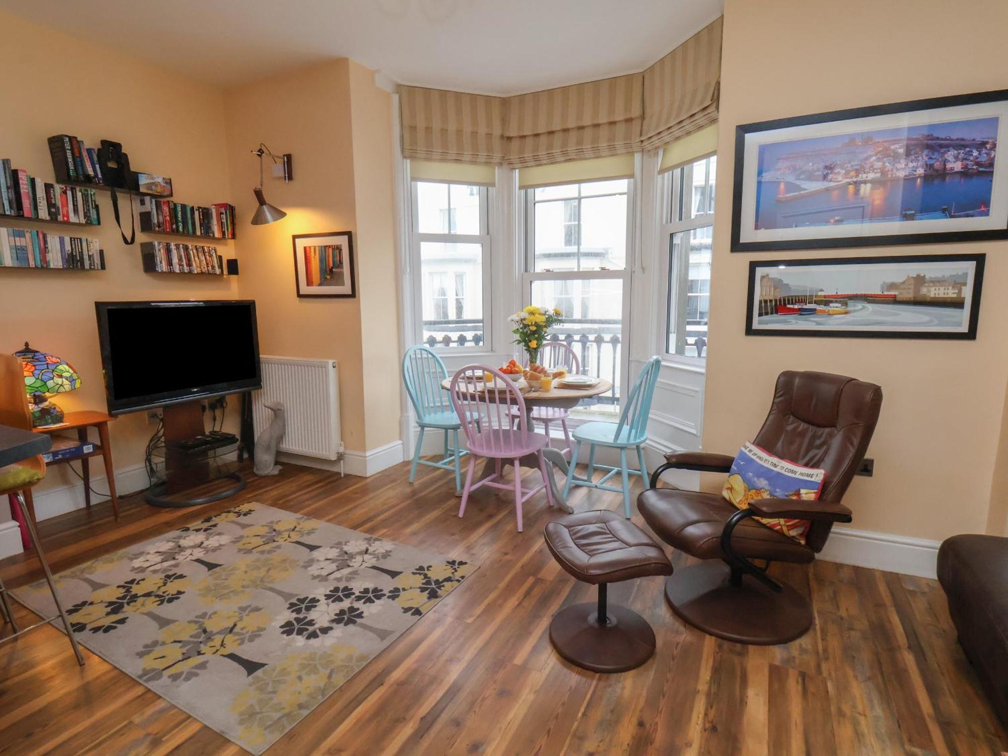 Apartment 4 Whitby Bagian luar foto
