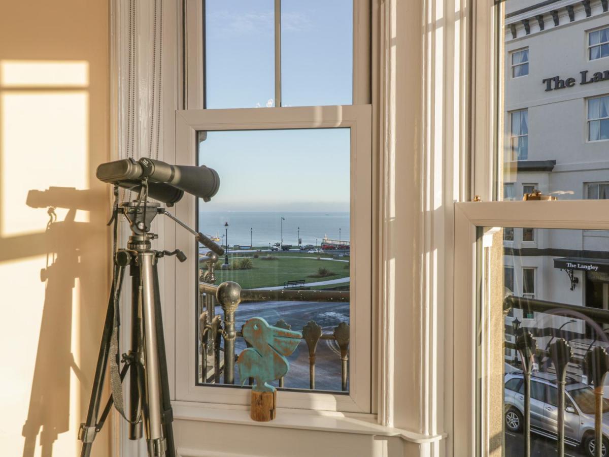 Apartment 4 Whitby Bagian luar foto