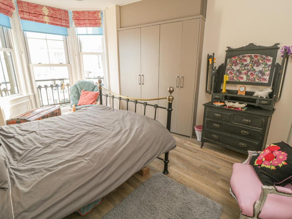 Apartment 4 Whitby Bagian luar foto
